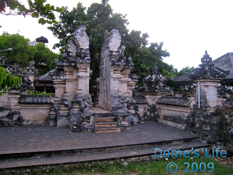 Uluwatu Monkey Temple 26